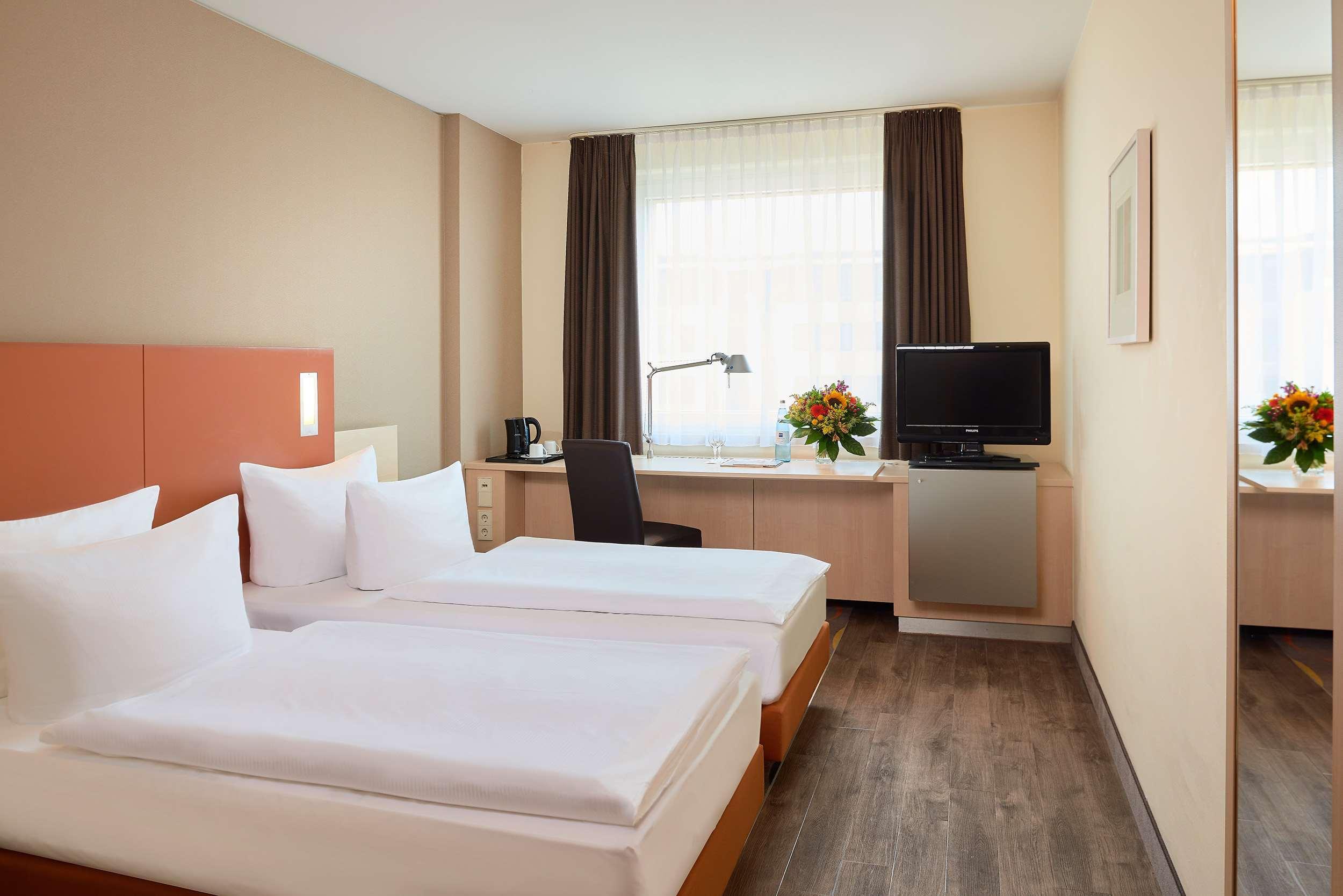 Essential By Dorint Berlin-Adlershof Hotel Екстериор снимка